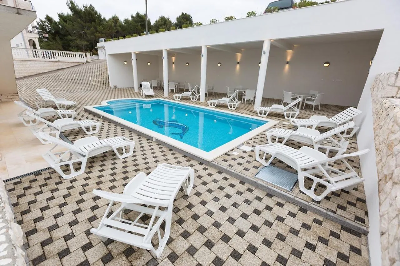 Apartment In Okrug Donji With Sea View, Balcony, Air Conditioning, Wifi 5166-4 Donji Okrug