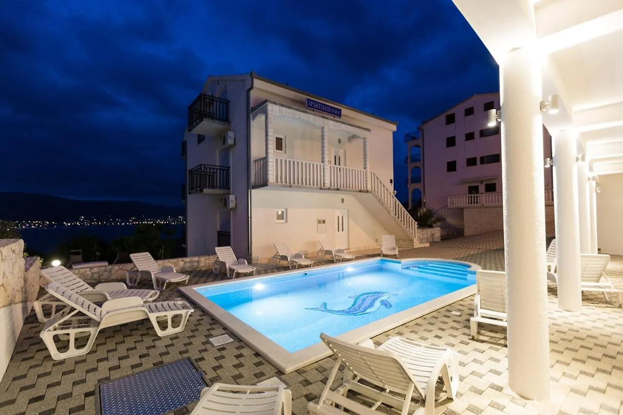 Apartment In Okrug Donji With Sea View, Balcony, Air Conditioning, Wifi 5166-4 Donji Okrug